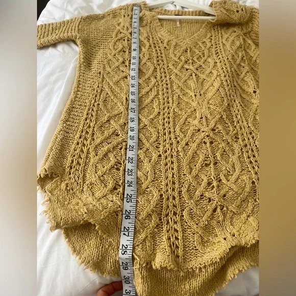 FREE PEOPLE Cross My Heart Yellow Loose Cable Knit Sweater Sz S Boho grunge fray - Picture 9 of 9